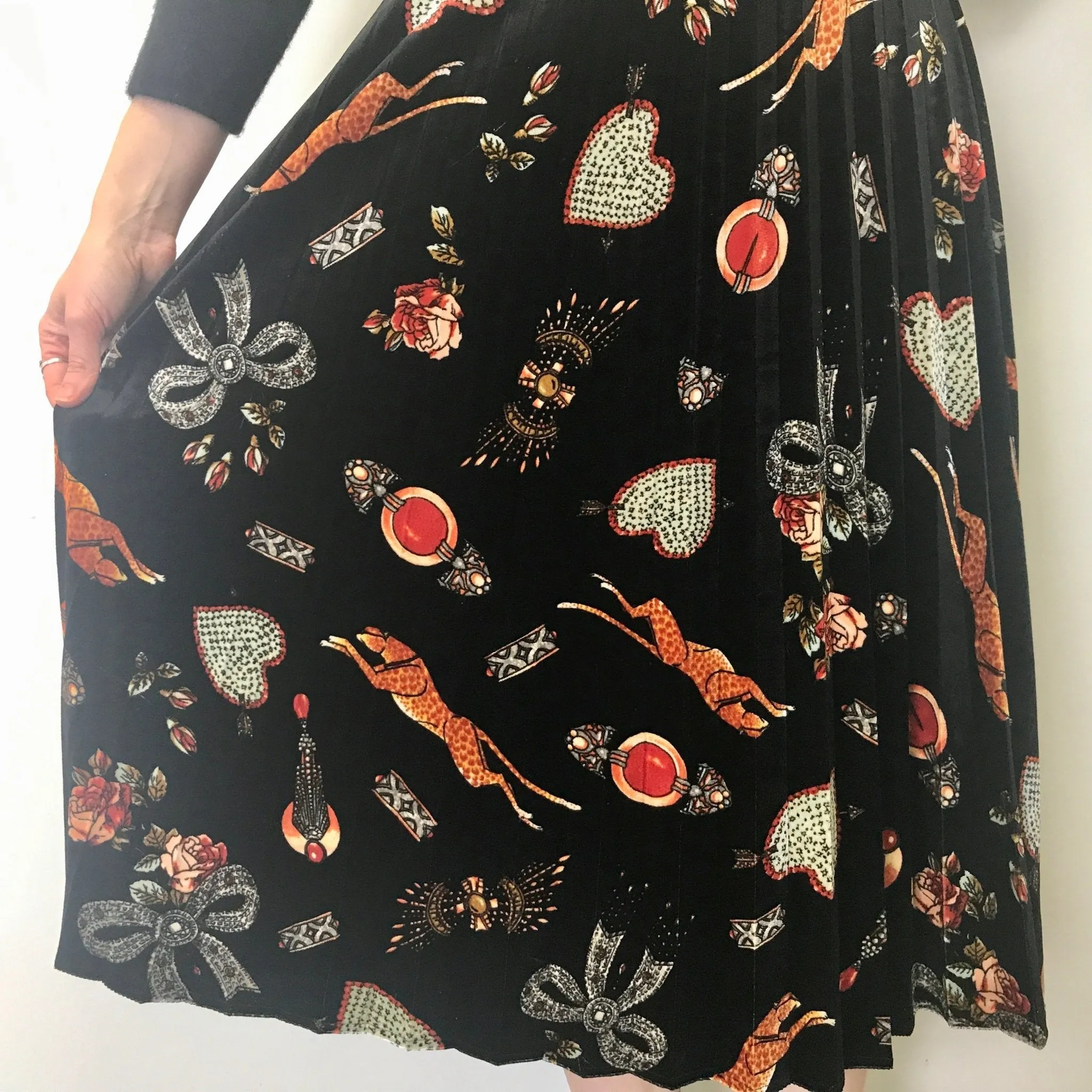 Women's 'Maeve by Anthropologie' Velvet Pleated Midi Skirt Montparnasse Print on Black Sz XS - OOAK