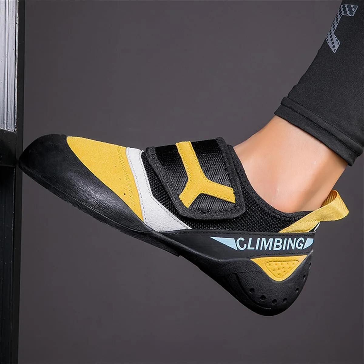 Women's Rock Climbing Shoes Breathable Ladies Kids Indoor Climbing Trainers Non Slip Wall Bouldering Sneakers for Gym Sports