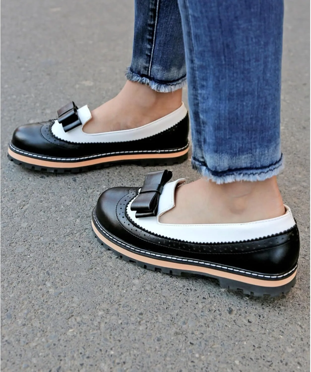 Women's Round Toe Low Block Heels Flat Oxfords Shoes Fashion Patchwork Wingtip Brogues Casual Comfortable Derby Saddle Pumps