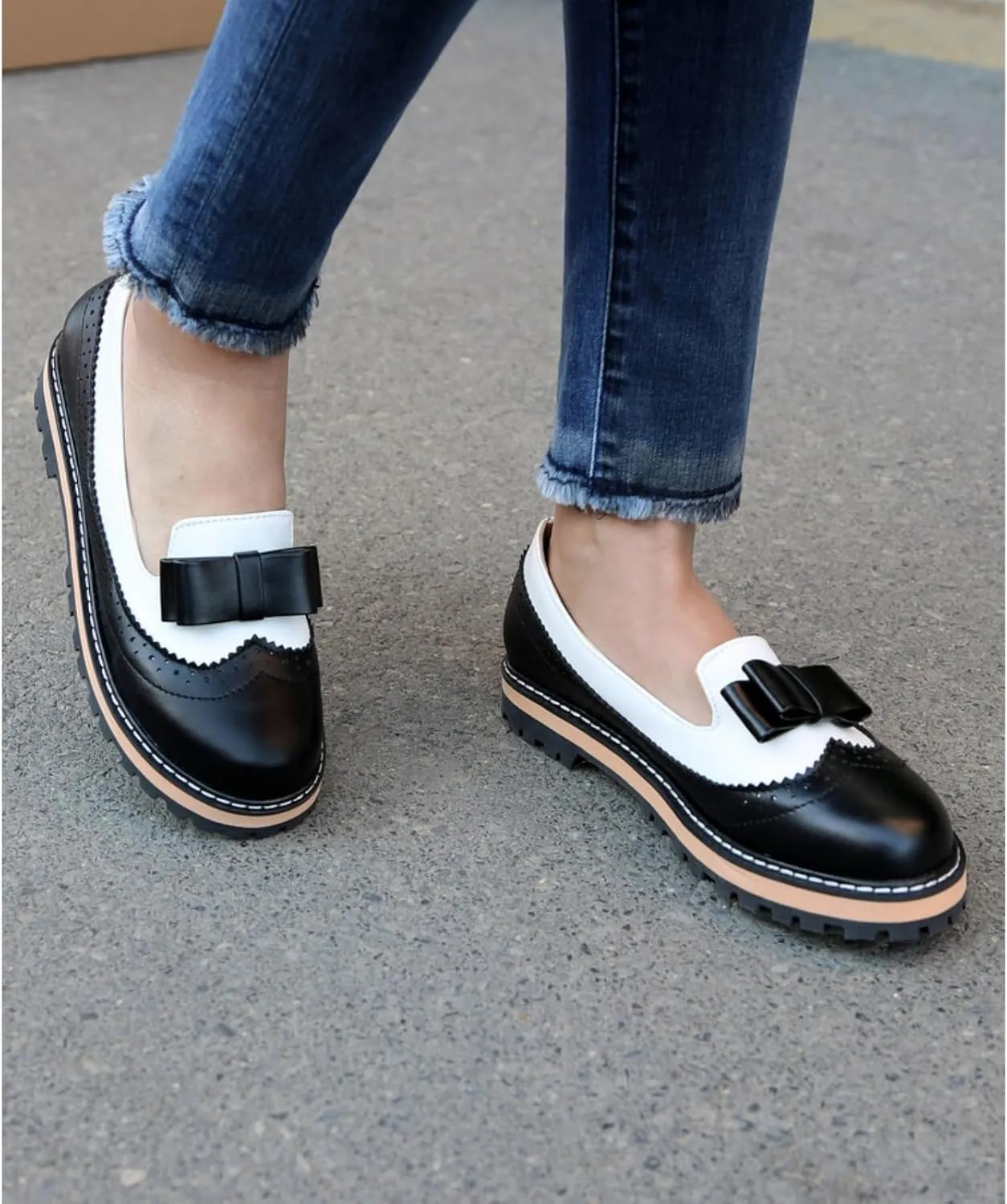 Women's Round Toe Low Block Heels Flat Oxfords Shoes Fashion Patchwork Wingtip Brogues Casual Comfortable Derby Saddle Pumps