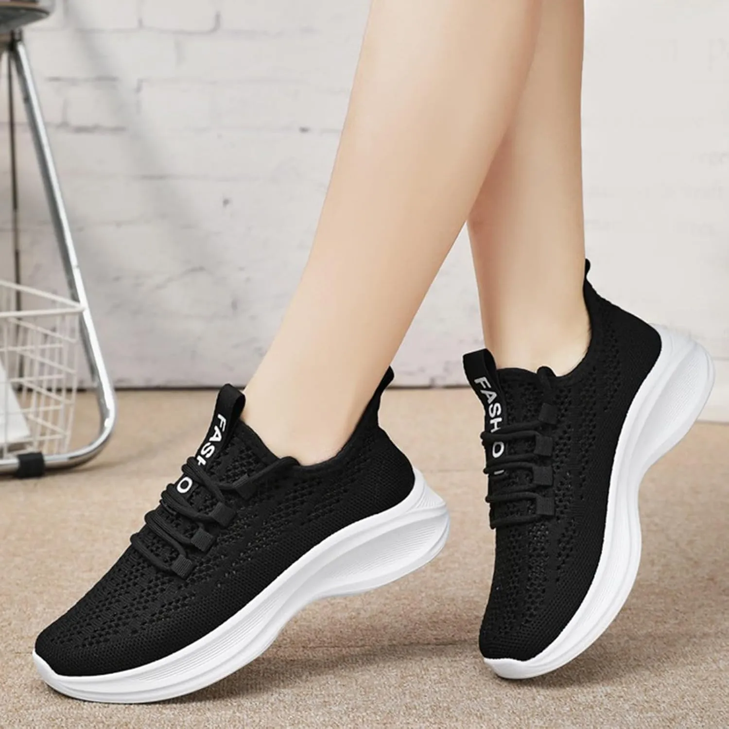 Womens Slip On Sneakers Comfortable Walking Shoes Women Walking Tennis Shoes Lace-Up Comfortable Casual Sneakers