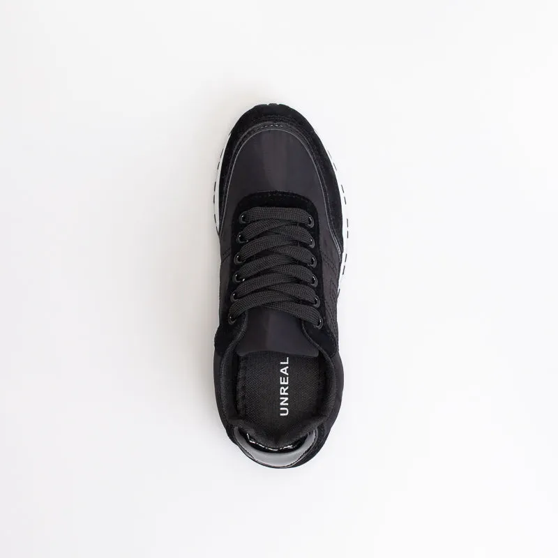 Women's Unreal Classic Retro Sneaker _ 147128