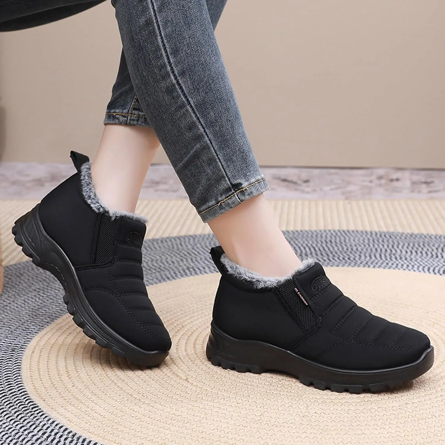 Women's Waterproof Winter Snow Boots Lightweight Warm Faux Fur Lined Mid-Calf Booties Lightweight Winter Warm Thermal