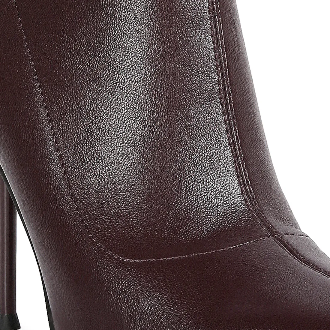 Yolo High Pointed Heeled Ankle Boot
